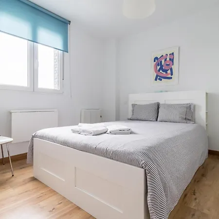 Luminoso Castros Apartmán *