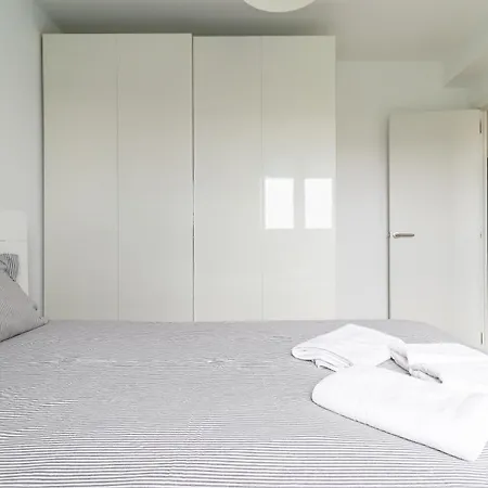 Luminoso Castros * Σανταντέρ